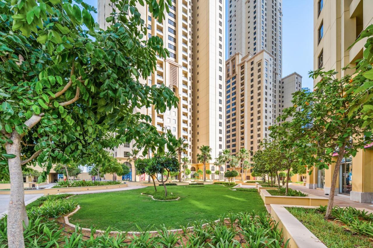 Lovely 2-Bed Condo In Jbr - 5 Mins From Beach - Palm View! Dubai Exterior foto